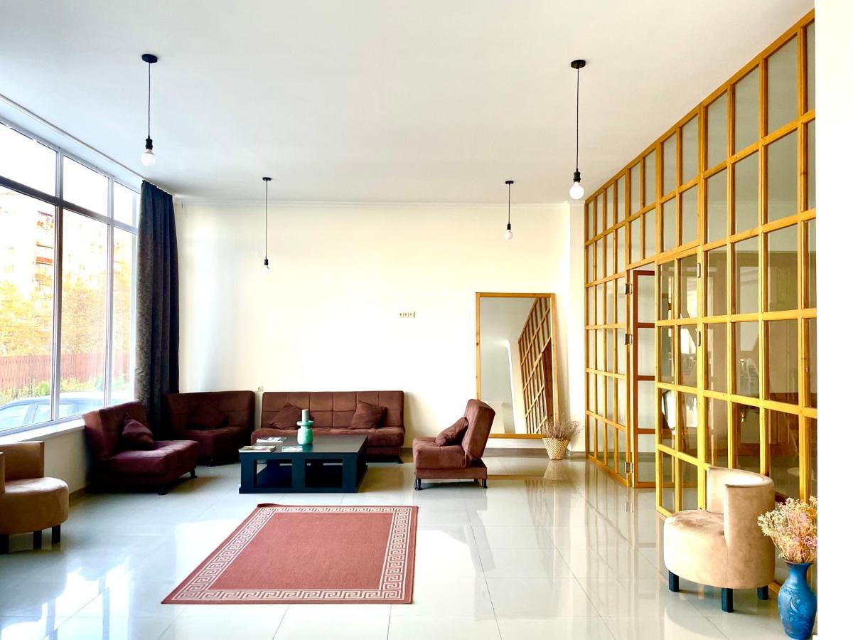 The Wine Hotel Telavi Ngoại thất bức ảnh