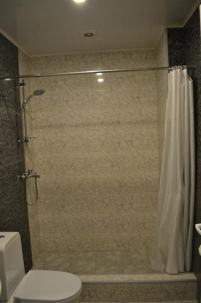 The Wine Hotel Telavi Ngoại thất bức ảnh